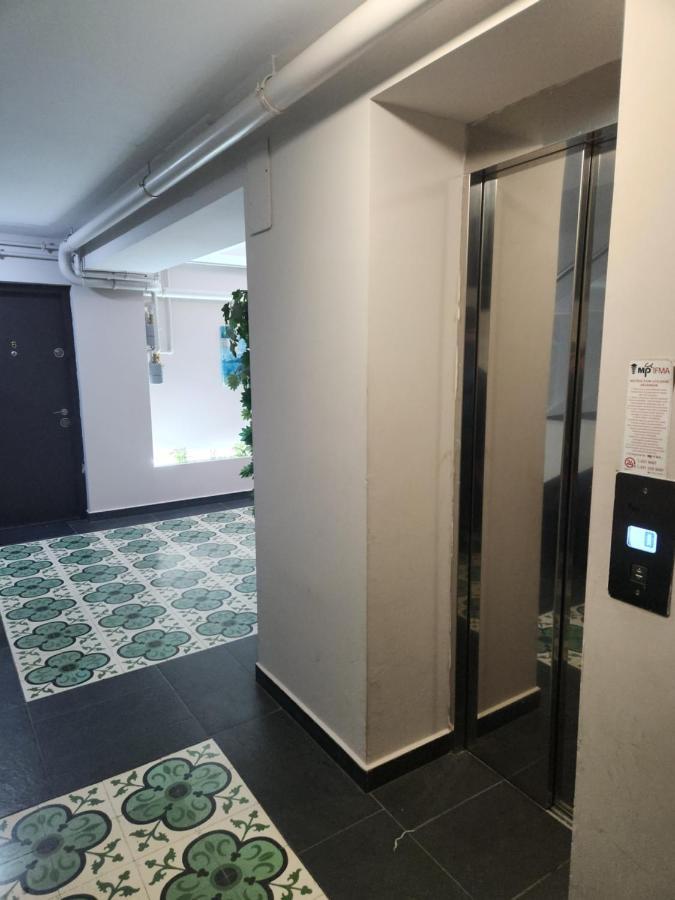 Airport Apartment Otopeni Exterior photo