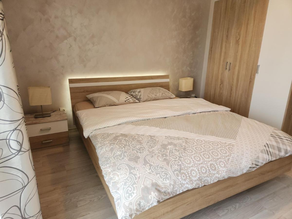 Airport Apartment Otopeni Exterior photo